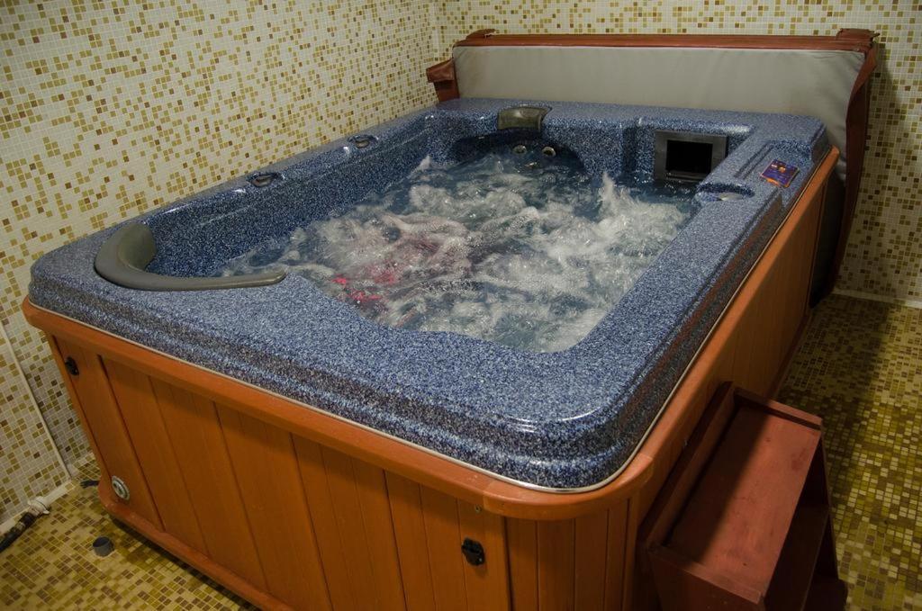 Голям Апартамент В Лъки Пампорово Комплекс エクステリア 写真